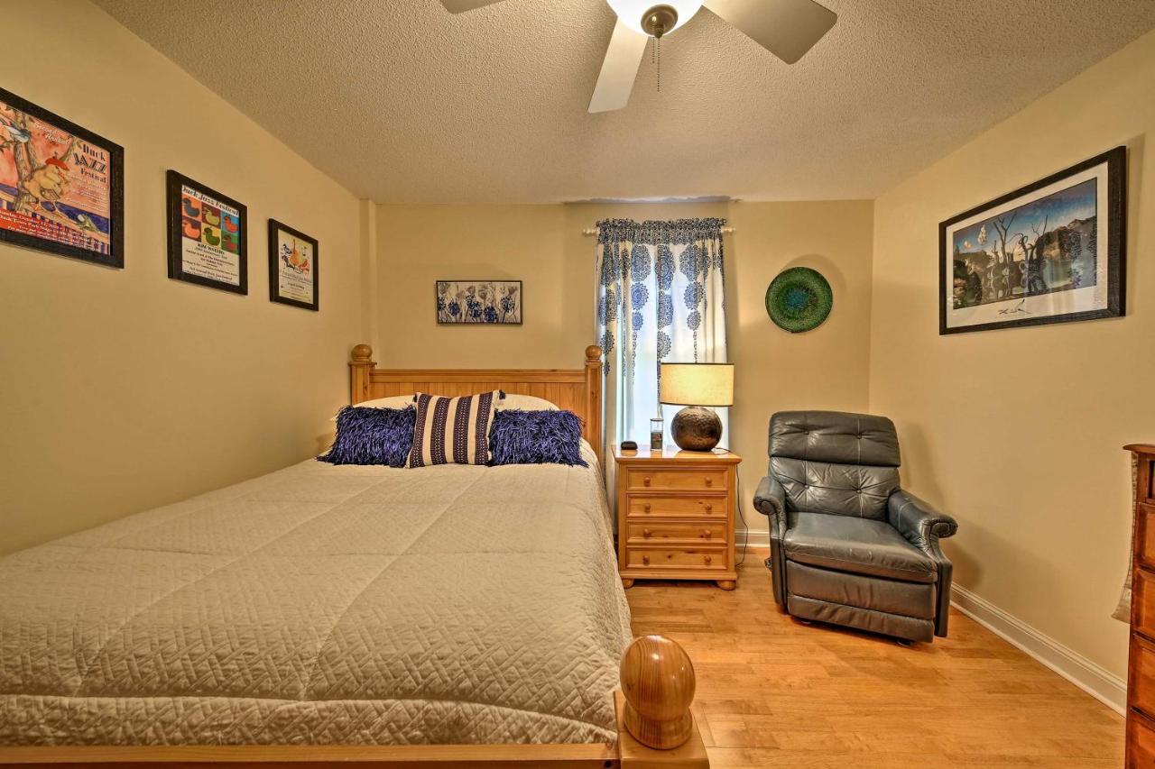 Apartment With Patio - Half Mile Walk To Beach! *